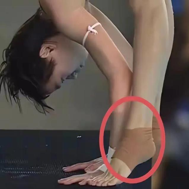 网上满是她, 头像卖假货